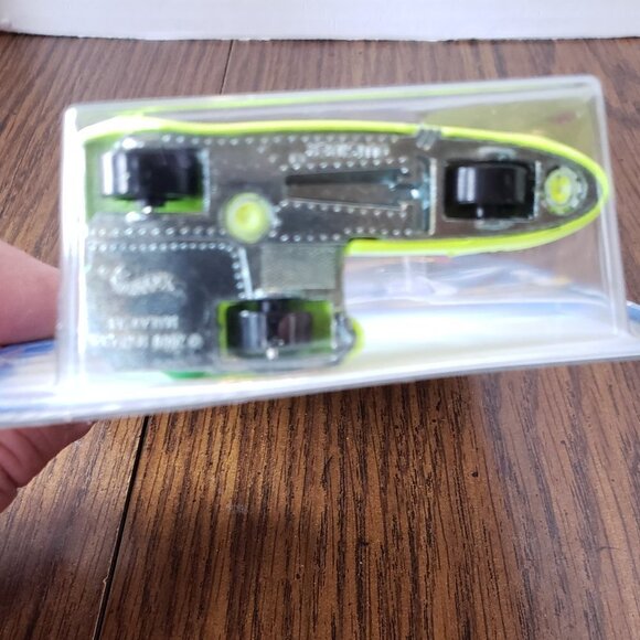 Hot Wheels 2001 Outsider Florescent Yellow With Green Rider #222 - Picture 5 of 8